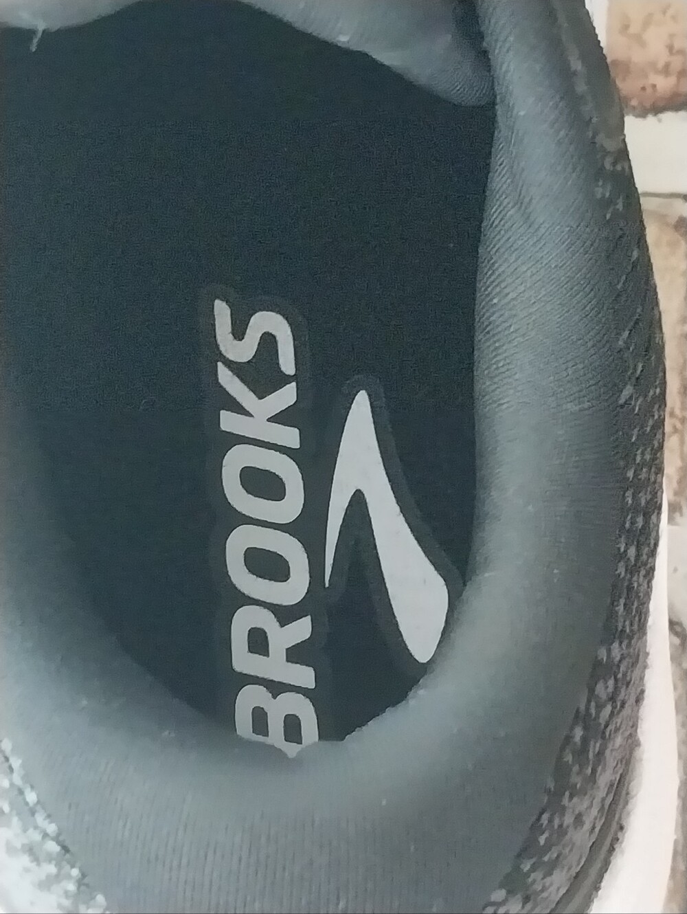 Pre-owned 2024 Brooks Ghost Max 2 - Picture 12 of 13